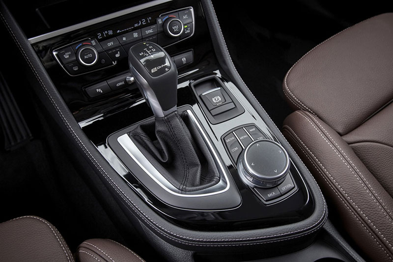 BMW ra mắt bản nâng cấp cho Series 2 2018